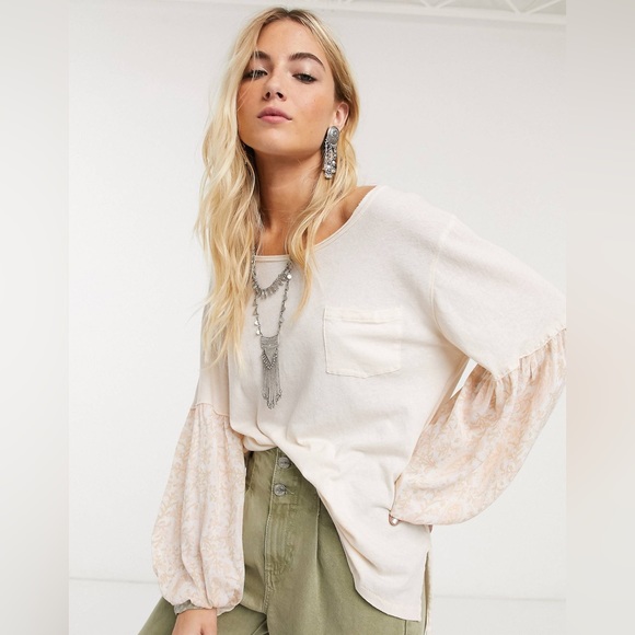 We The Free by Free People Balloon Paisley Design Sleeve Top T Shirt Boho NWT - Picture 1 of 10